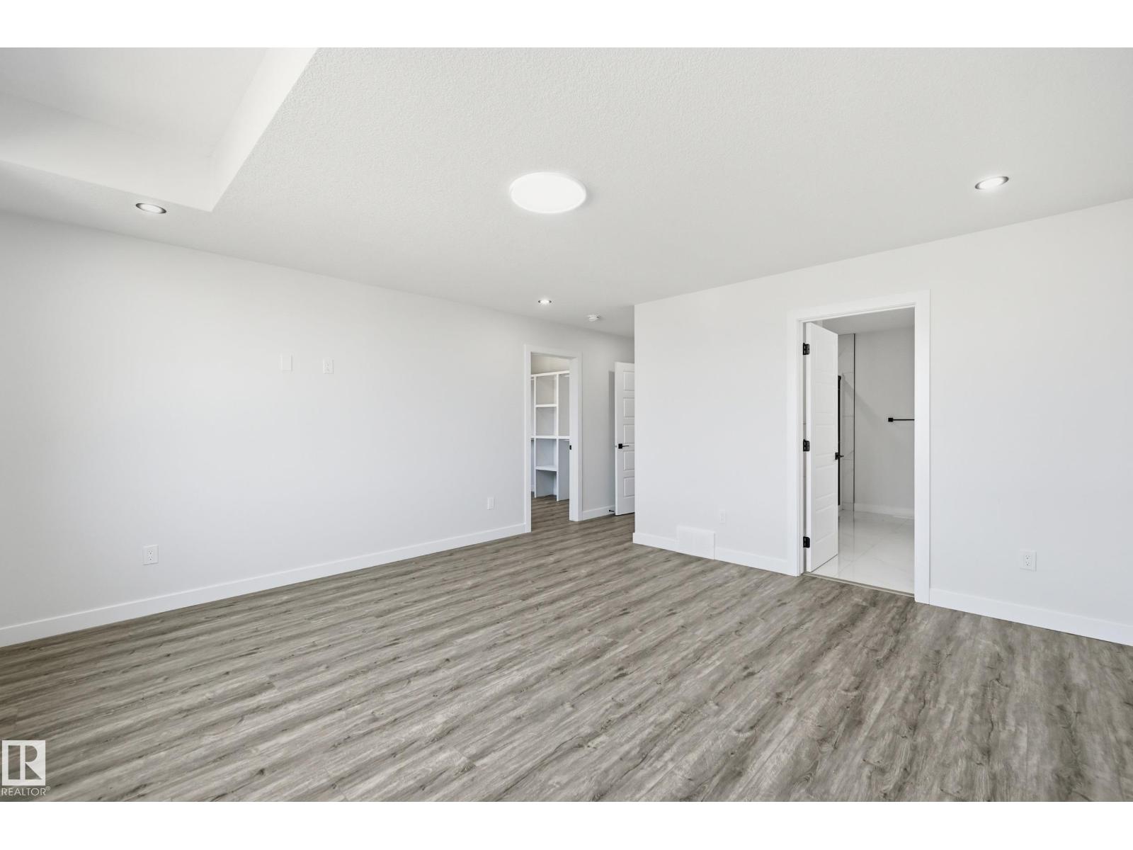 3 PIERWYCK LO - 34