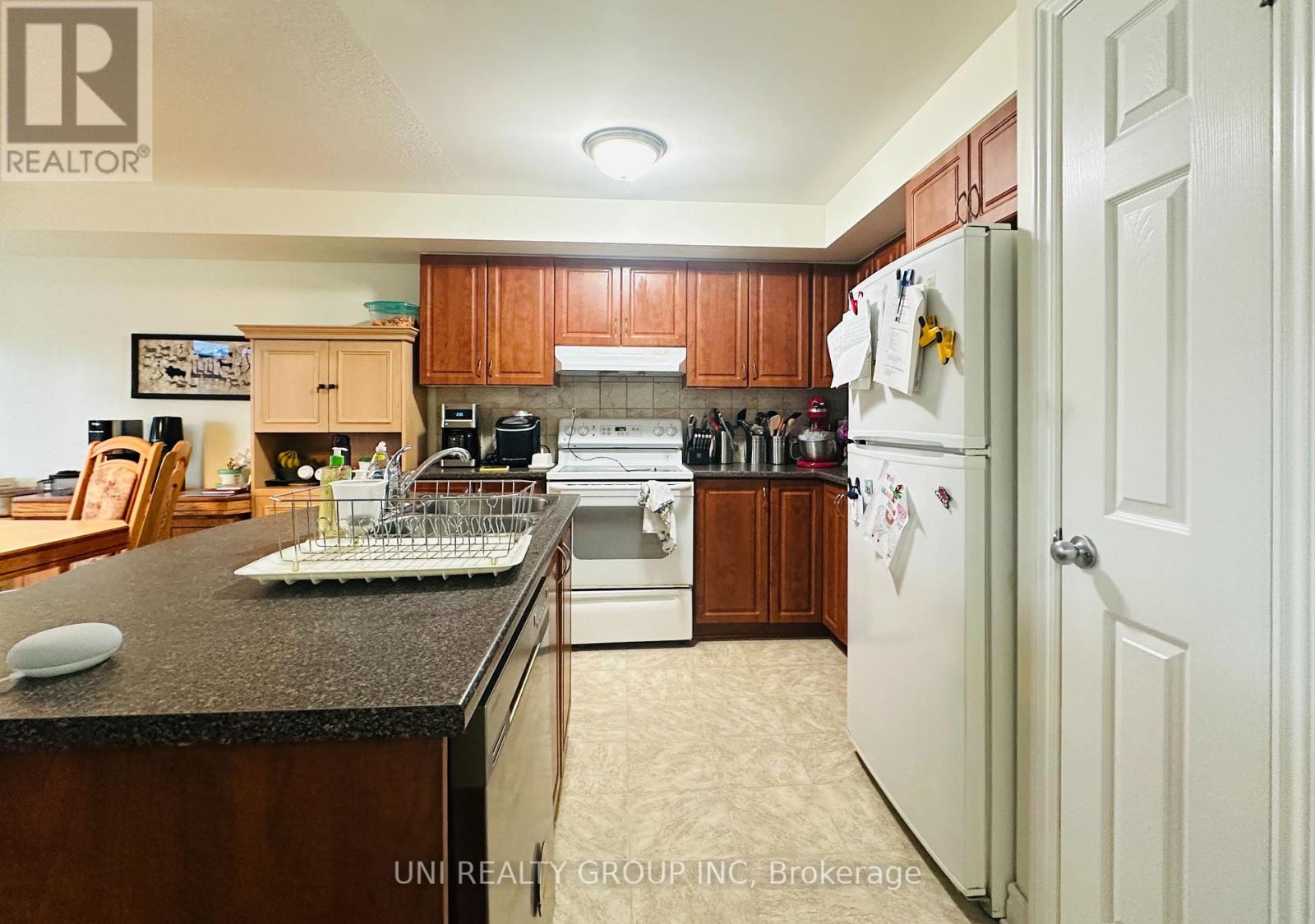 2 Bed, 2 Bath House for Rent in Ottawa – 6 – 38 BARNSTONE DRIVE, Ottawa – MLS# X13641040 - Image 12