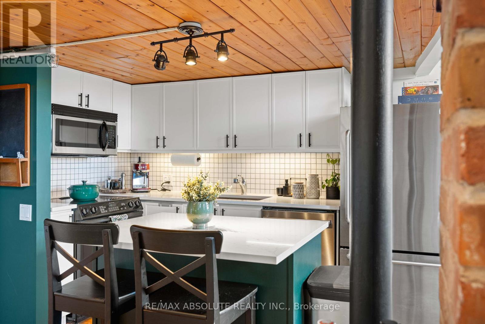 1 Bed, 2 Bath Apartment for Sale in Ottawa – 404 – 589 RIDEAU STREET, Ottawa – MLS# X13641064 - Image 10