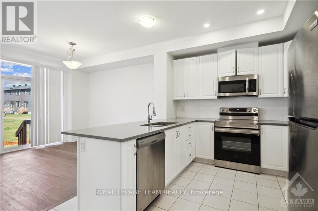 3 Bed, 3 Bath House for Rent in Ottawa – 805 EVERBLOOM LANE, Ottawa – MLS# X13641082 - Image 12