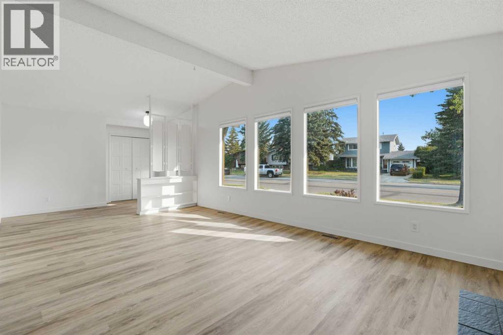 731 Queensland Drive SE - Image 10