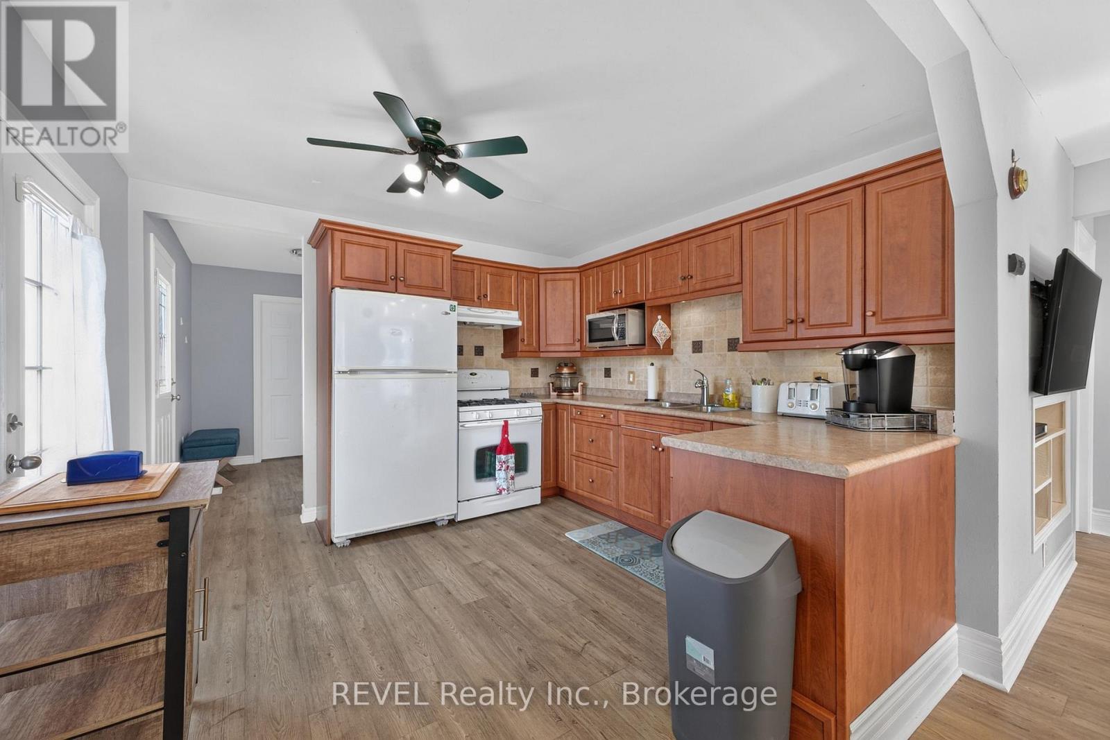 435 GRANDVIEW ROAD - Image 12