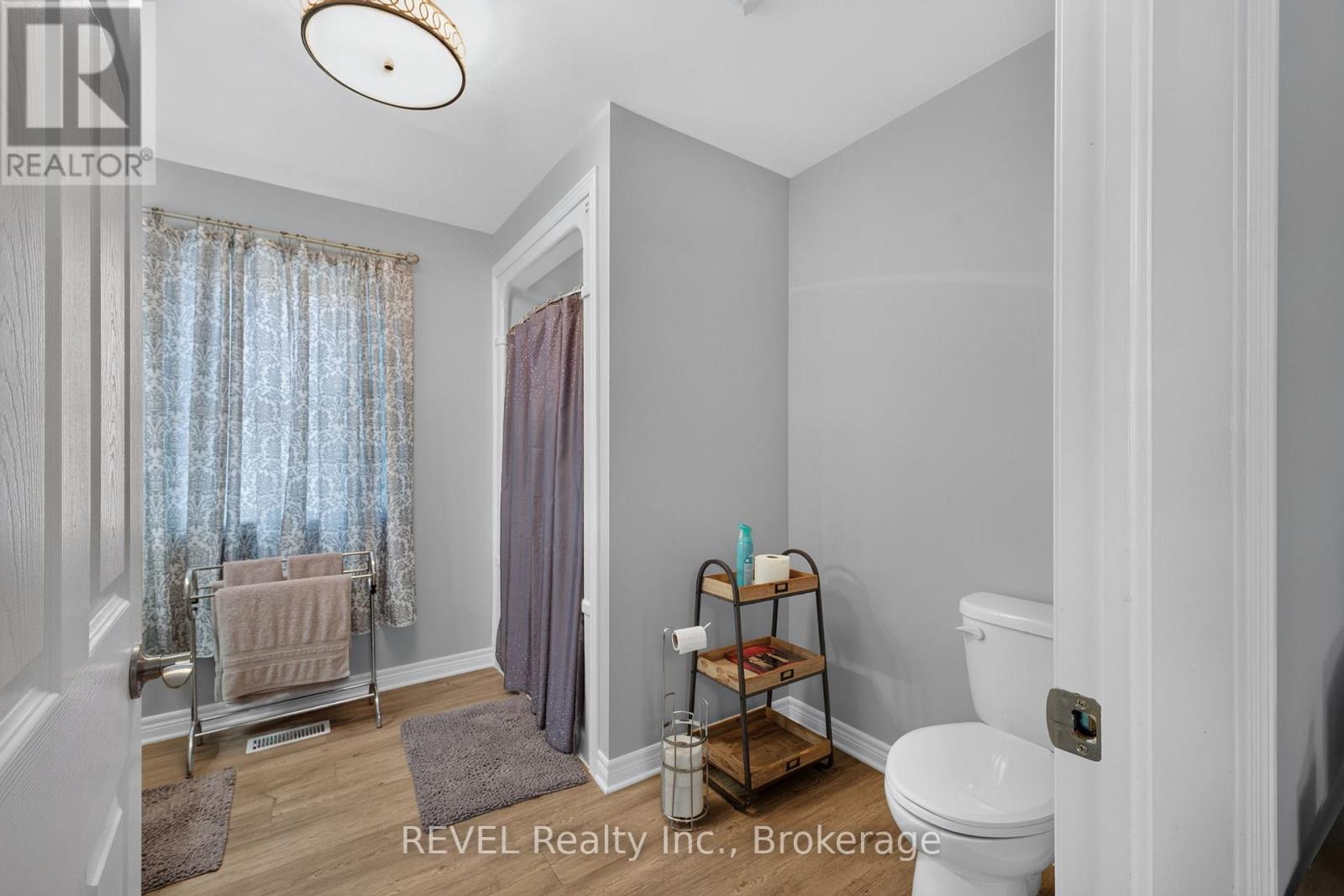 435 GRANDVIEW ROAD - 16