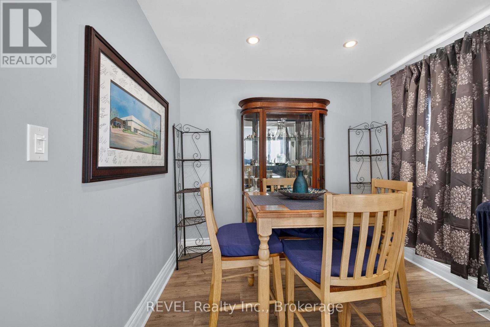 435 GRANDVIEW ROAD - Image 8