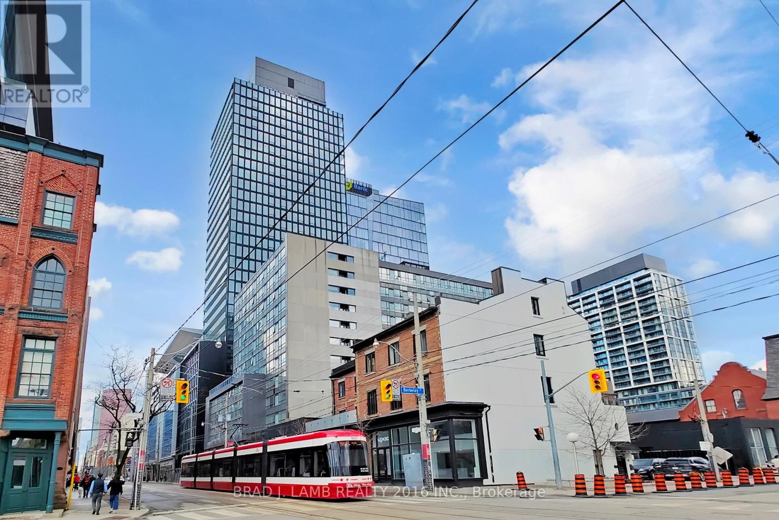 #2901 284 KING STREET E - 37