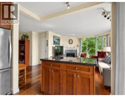 303 412 Twelfth Street, New Westminster, BC V3M6R2 Photo 11
