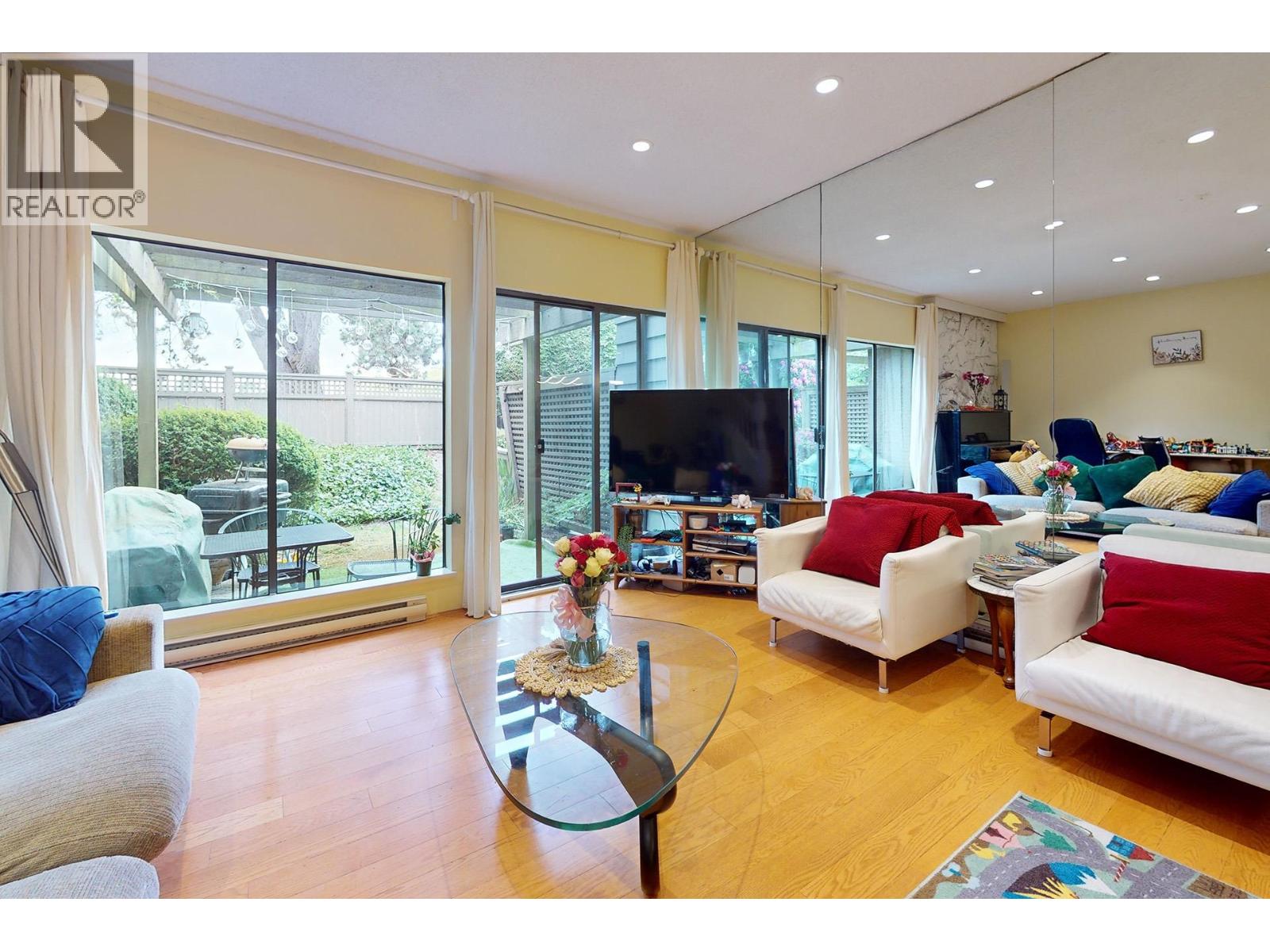 #18-10391 NO. 3 Road, Richmond