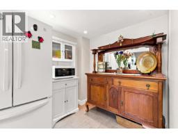 1059 Old Lillooet Road, North Vancouver, BC V7J3H6 Photo 19