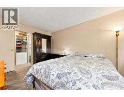1059 Old Lillooet Road, North Vancouver, BC V7J3H6 Photo 24