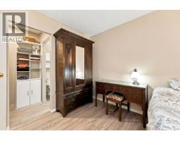 1059 Old Lillooet Road, North Vancouver, BC V7J3H6 Photo 25
