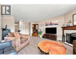 1059 Old Lillooet Road, North Vancouver, BC V7J3H6 Photo 6