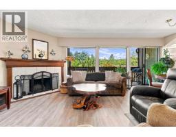 1059 Old Lillooet Road, North Vancouver, BC V7J3H6 Photo 8