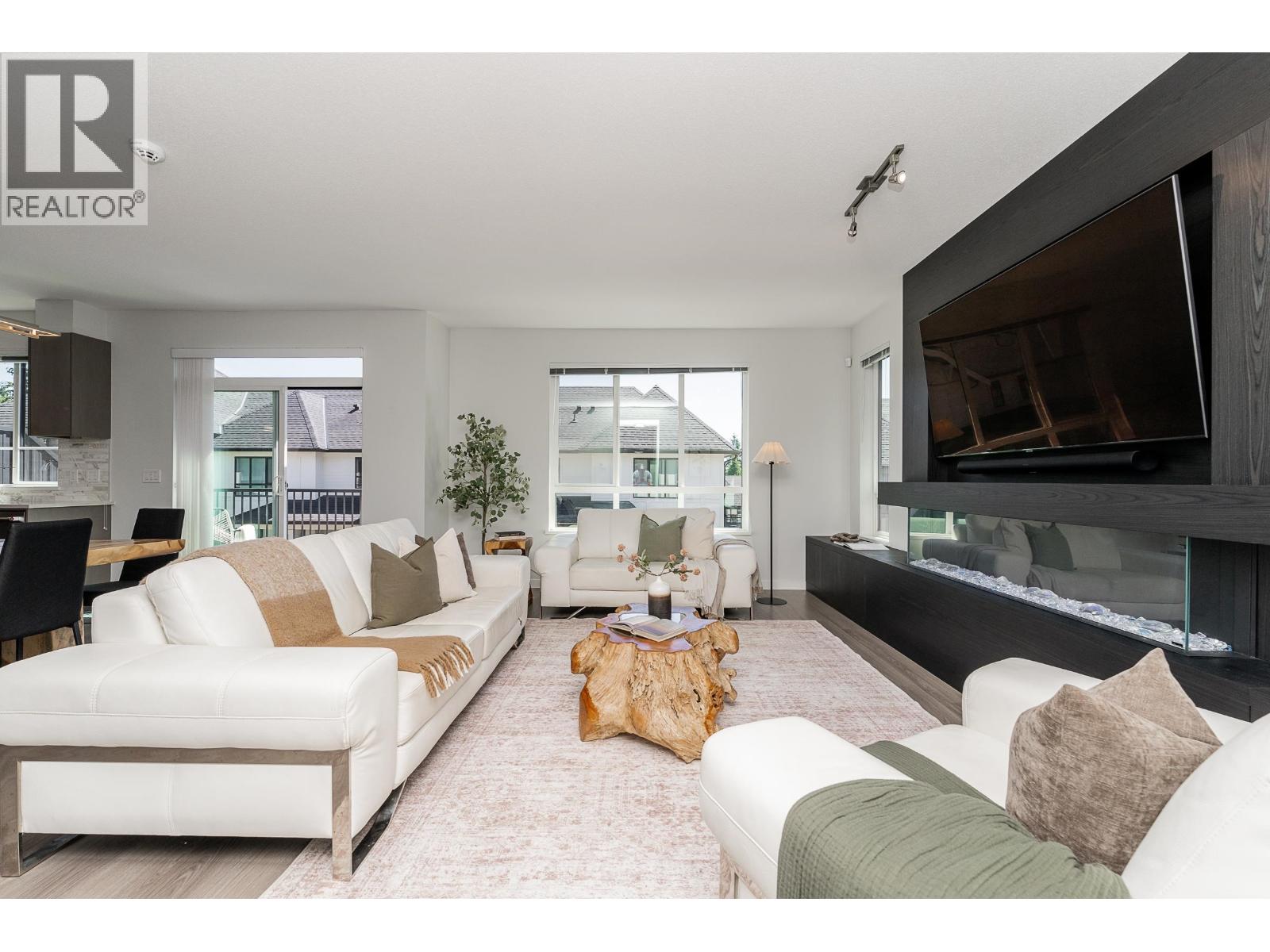 108 3500 BURKE VILLAGE PROMENADE