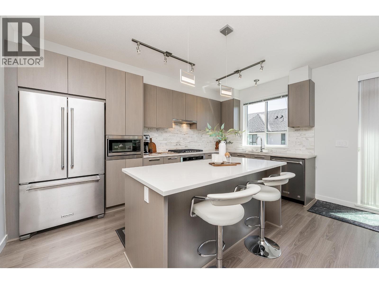 4 Bed, 4 Bath Apartment for Sale in Coquitlam – 108 3500 BURKE VILLAGE PROMENADE, Coquitlam – MLS# R3152833 - Image 7