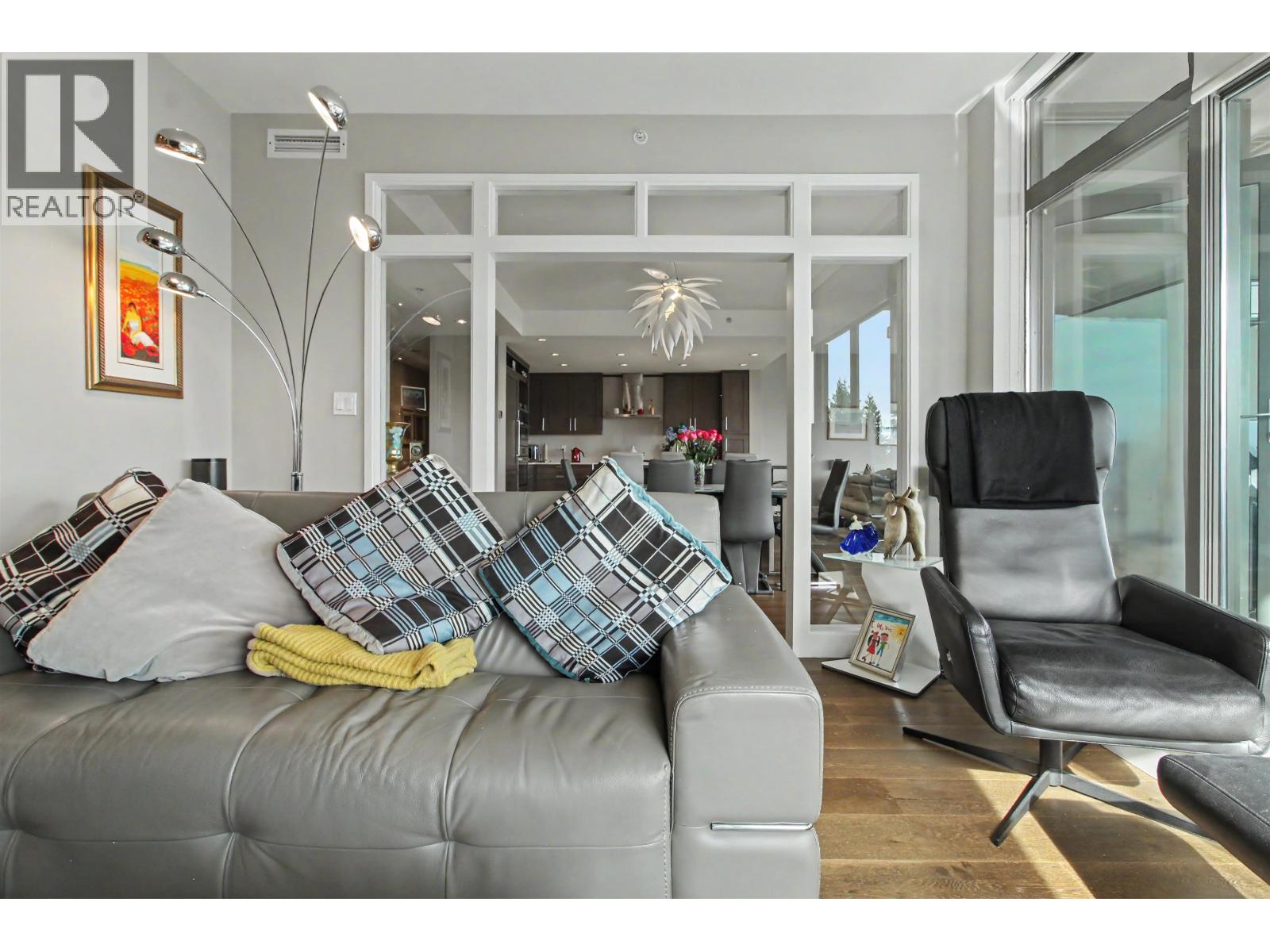 503 3315 CYPRESS PLACE, West Vancouver