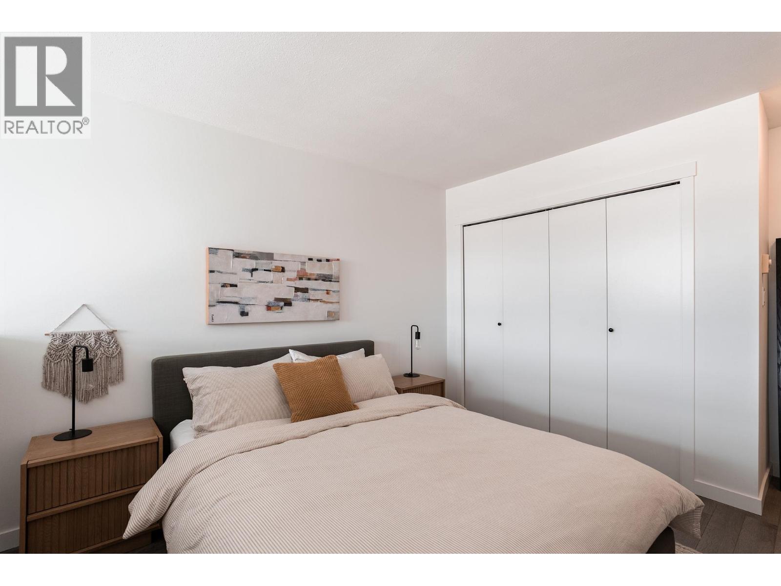 2 Bed, 1 Bath Apartment for Sale in Vancouver – 327 418 E BROADWAY STREET, Vancouver – MLS# R3152884 - Image 21