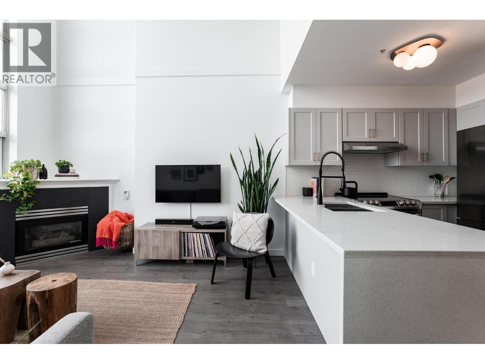 2 Bed, 1 Bath Apartment for Sale in Vancouver – 327 418 E BROADWAY STREET, Vancouver – MLS# R3152884 - Image 9