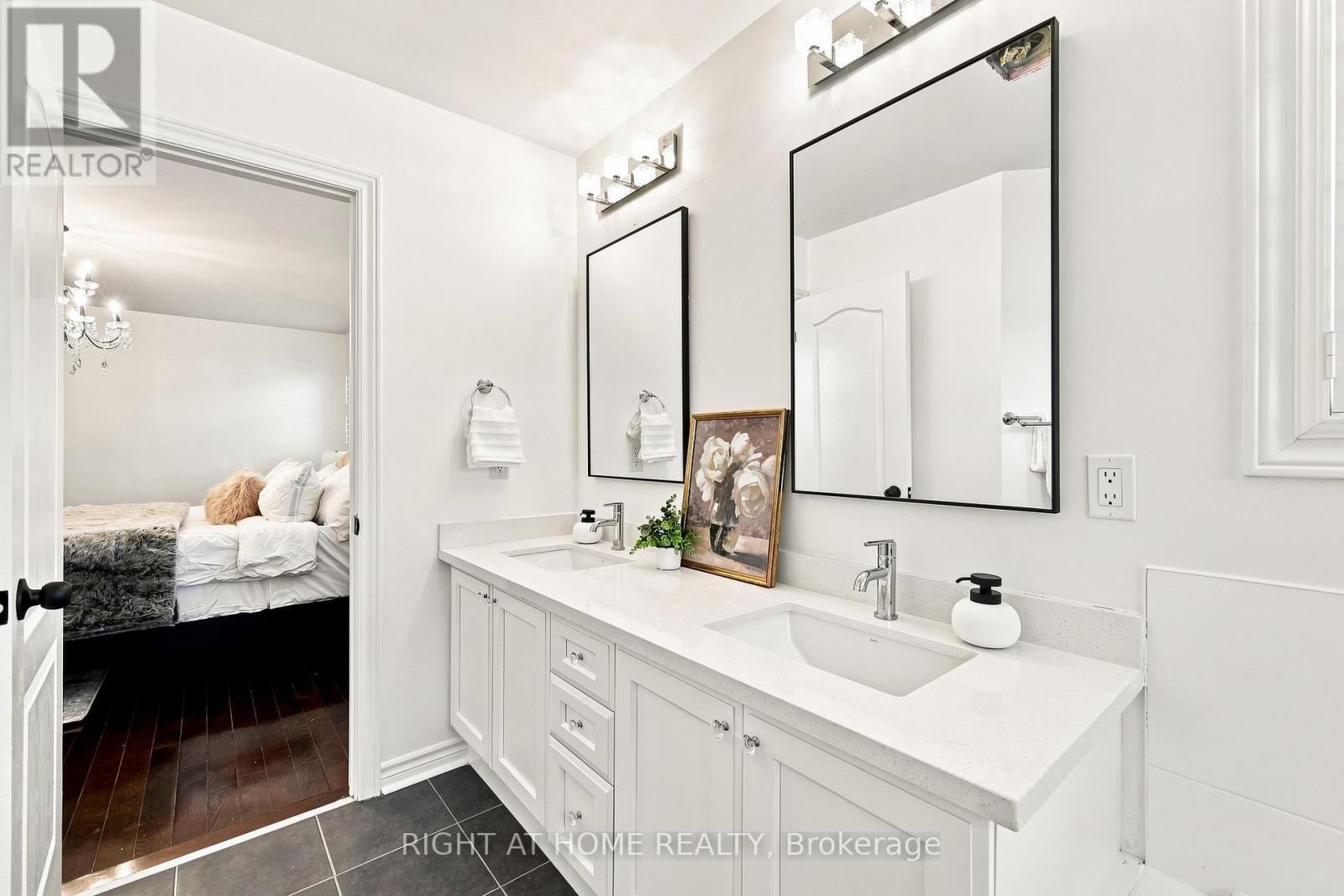 179 CACHET BOULEVARD - Image 22