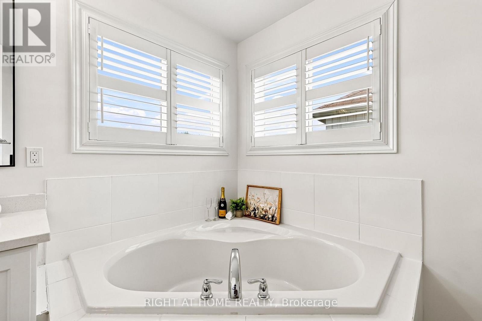 179 CACHET BOULEVARD - 25