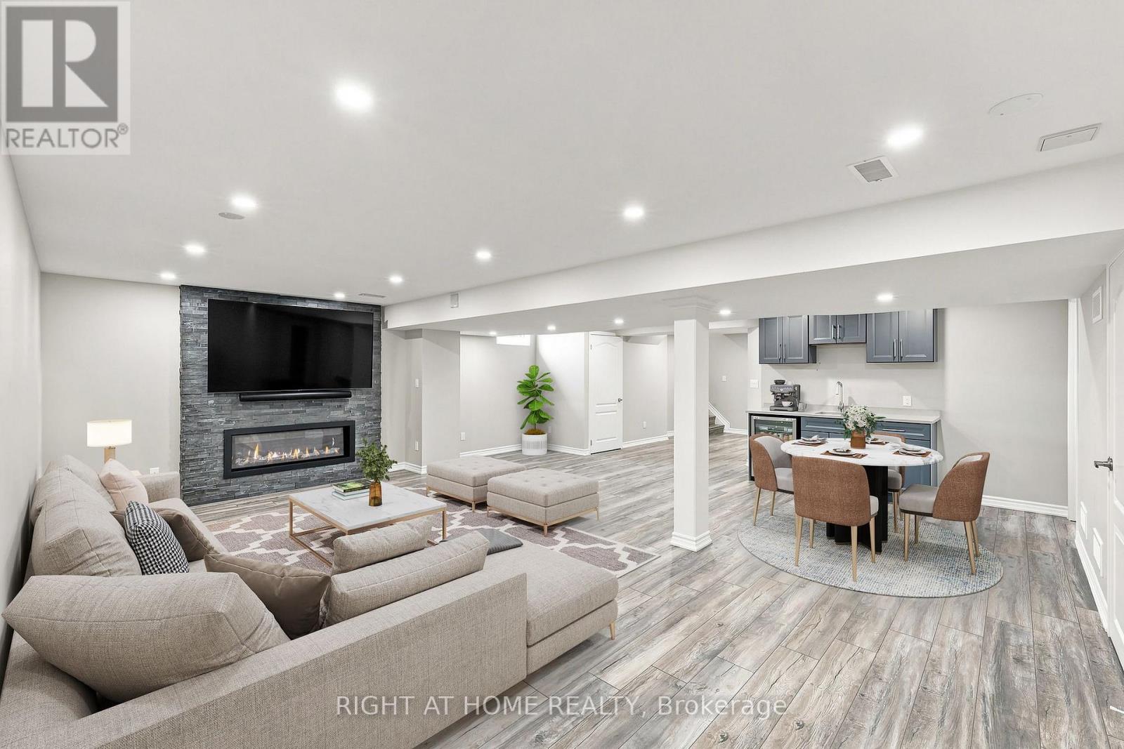 179 CACHET BOULEVARD - 34