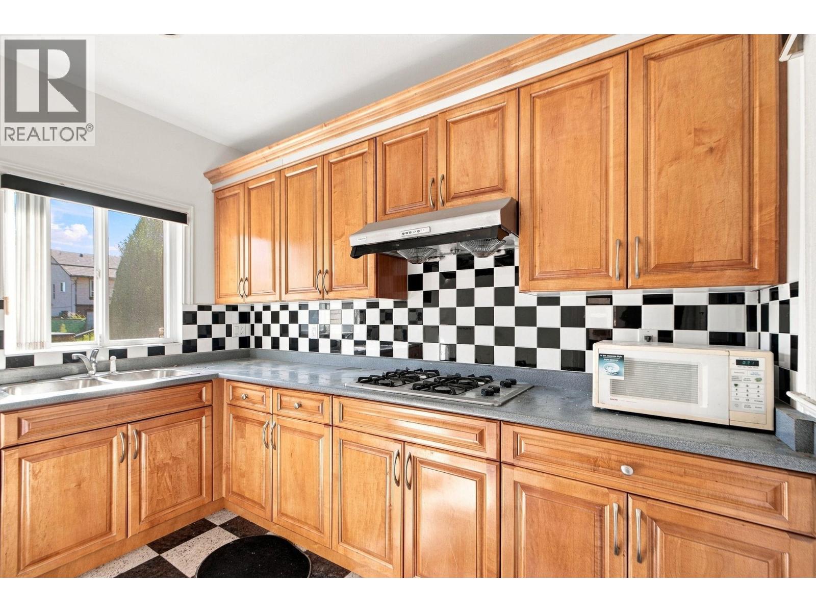 10031 LEONARD Road, Richmond