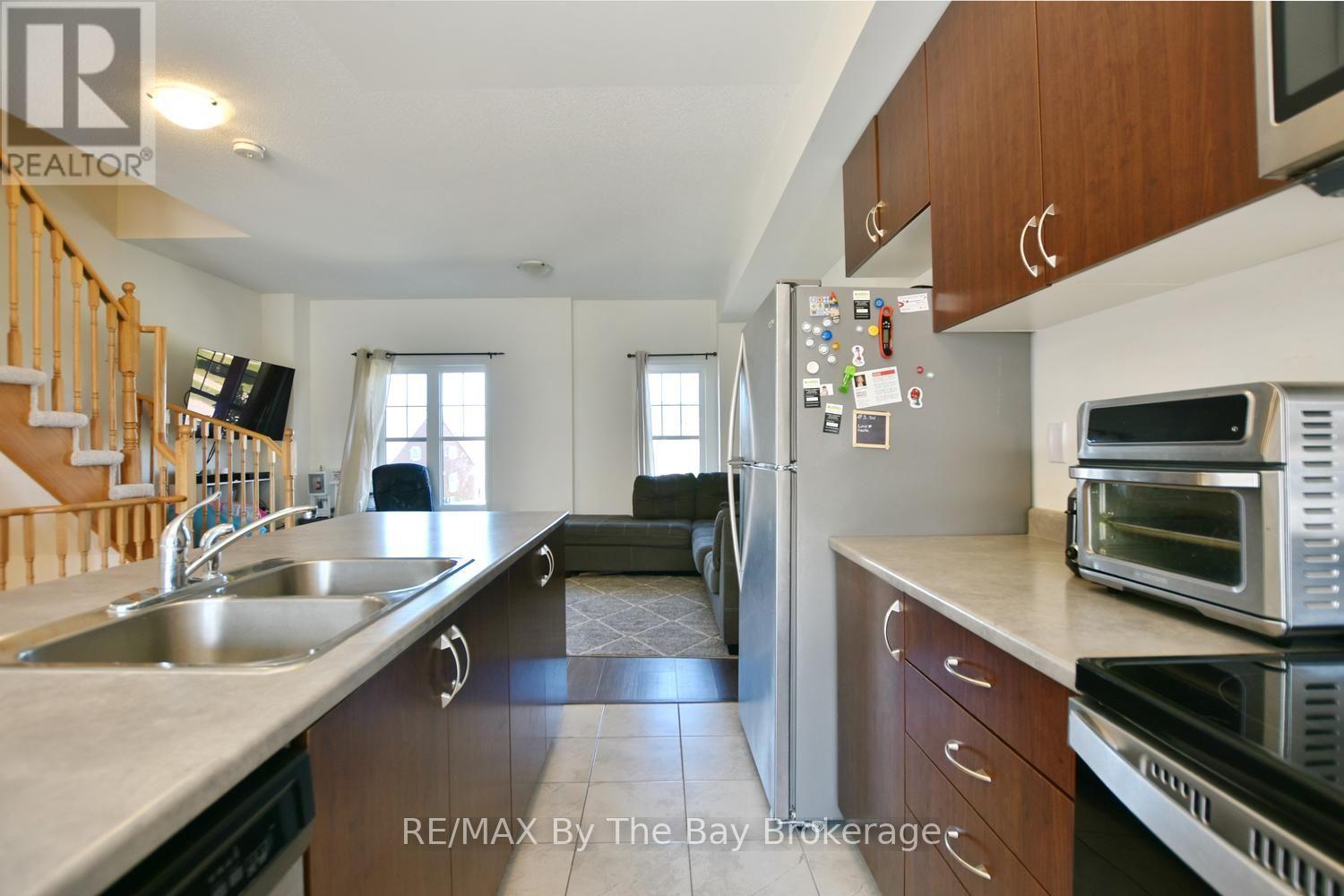 16 VILLAGE GATE DRIVE - 17