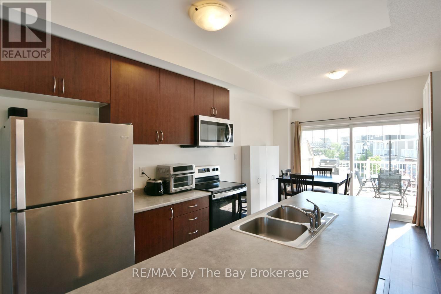 16 VILLAGE GATE DRIVE - Image 20