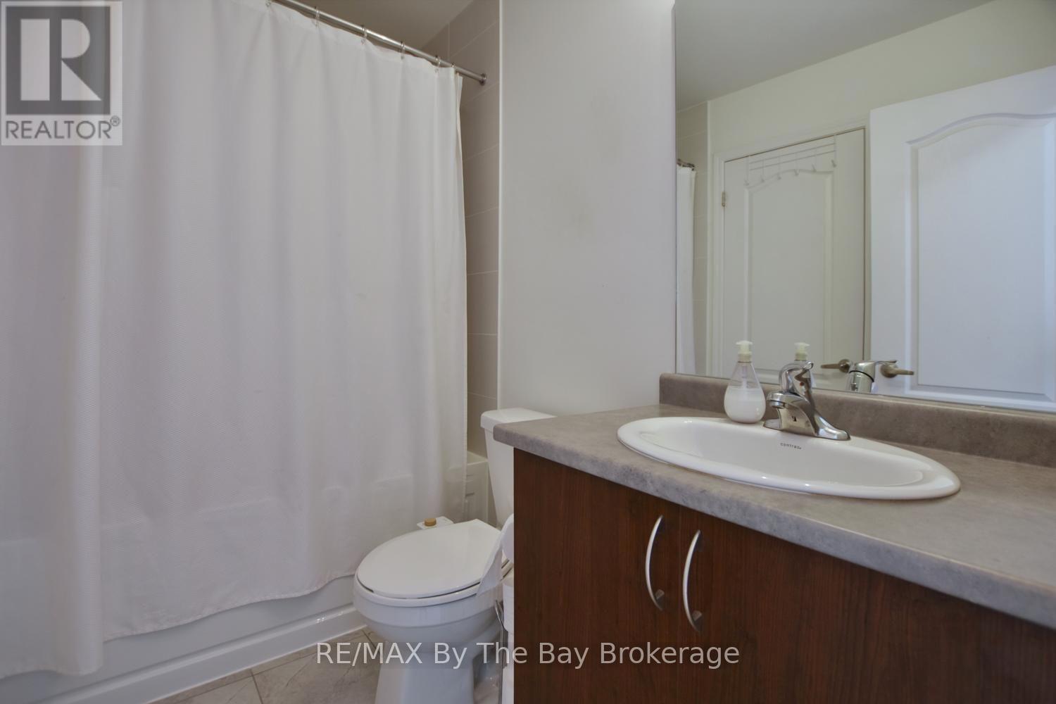 16 VILLAGE GATE DRIVE - 37