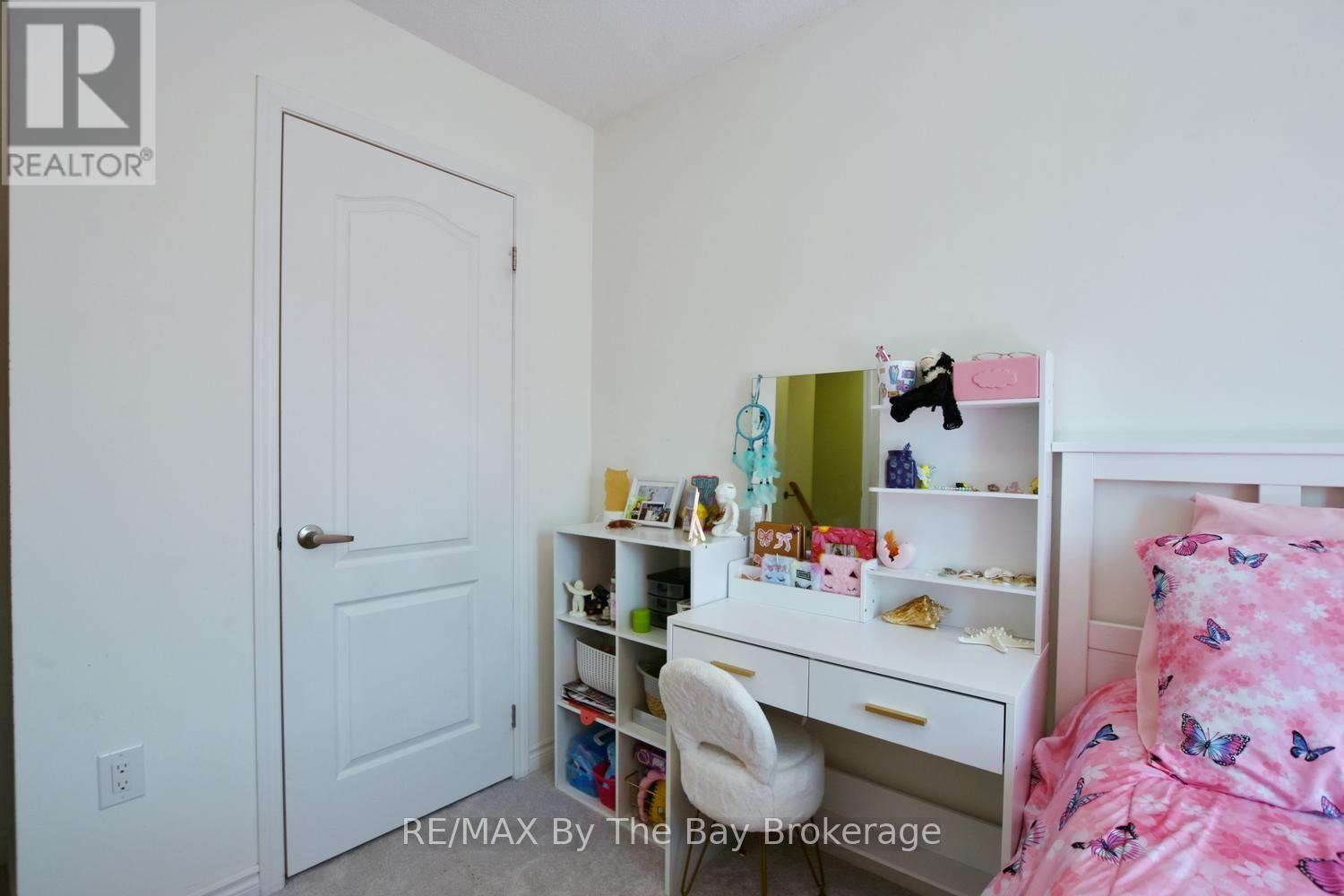 16 VILLAGE GATE DRIVE - Image 41