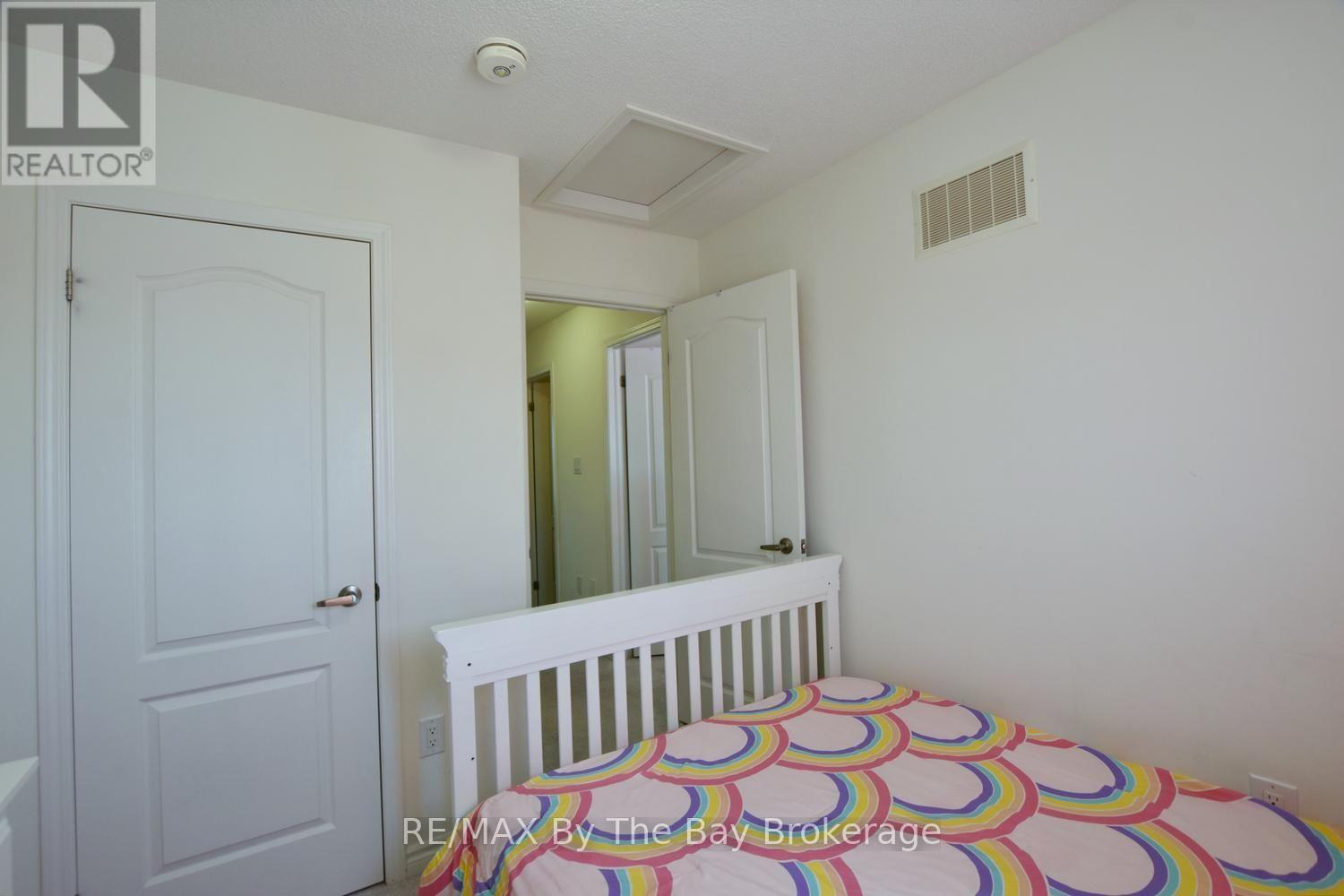 16 VILLAGE GATE DRIVE - Image 43