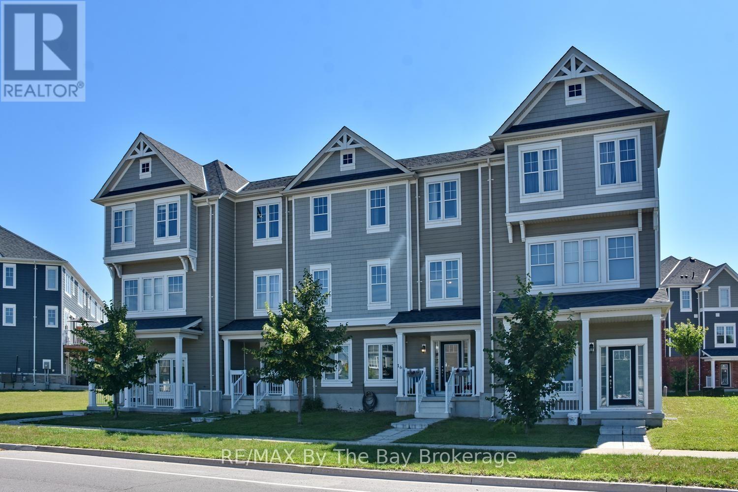 16 VILLAGE GATE DRIVE - Image 47