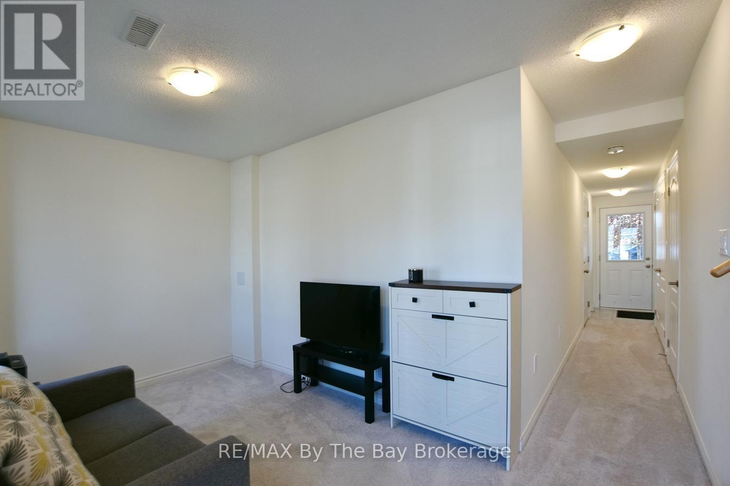 16 VILLAGE GATE DRIVE - 8