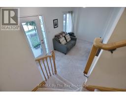 16 Village Gate Drive, Wasaga Beach, ON L9Z0J7 Photo 12