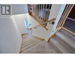 16 Village Gate Drive, Wasaga Beach, ON L9Z0J7 Photo 13