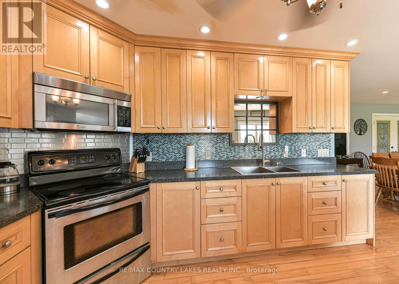 2865 CONCESSION A ROAD - 12