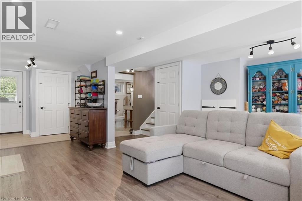 149 AVONDALE Road - Image 25