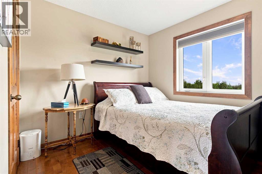 87, 742033 Range Road 53 - 17