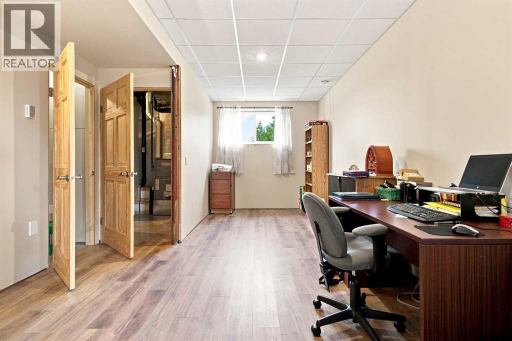 87, 742033 Range Road 53 - Image 36