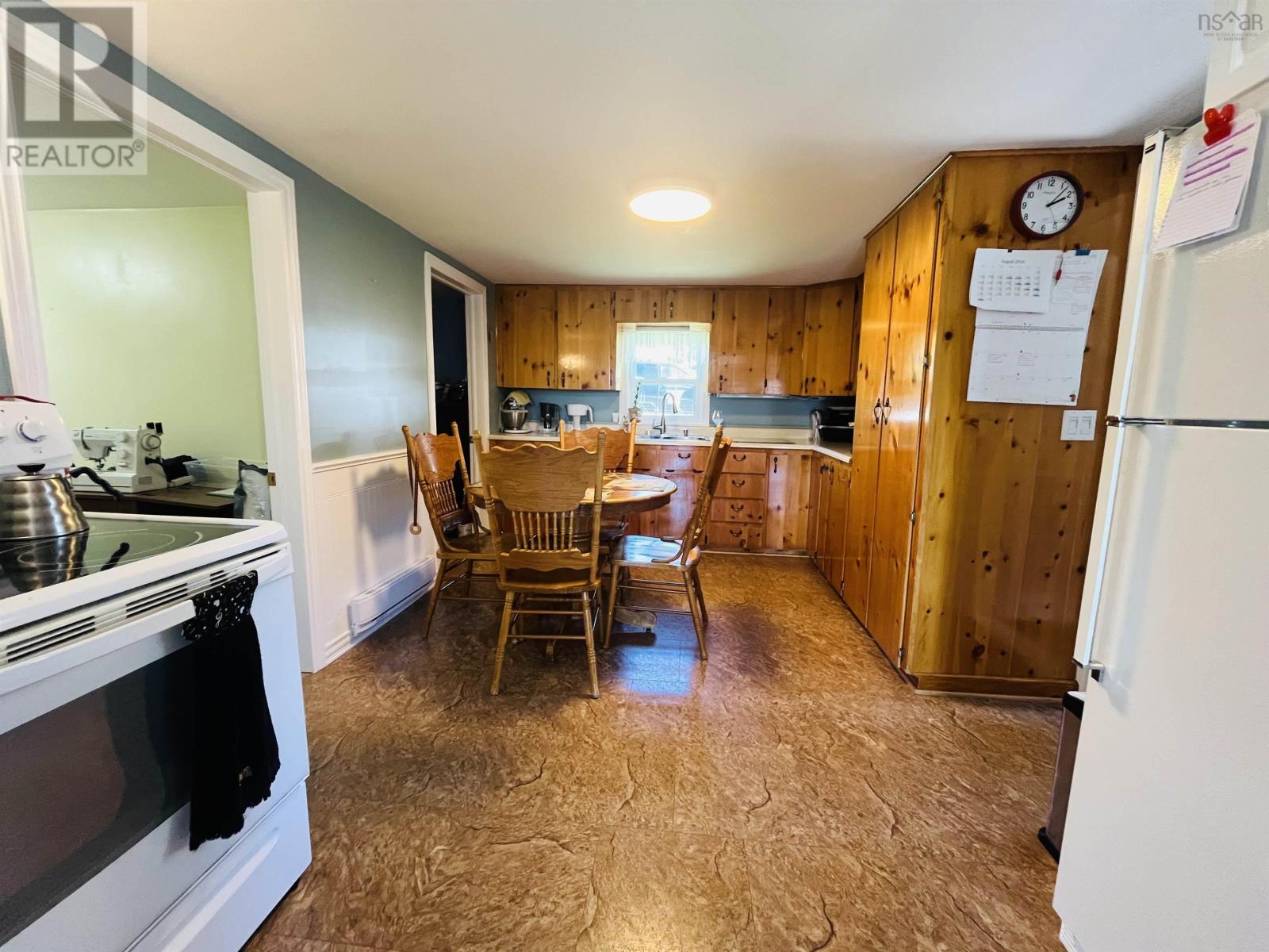 75 Hillside Drive - 5