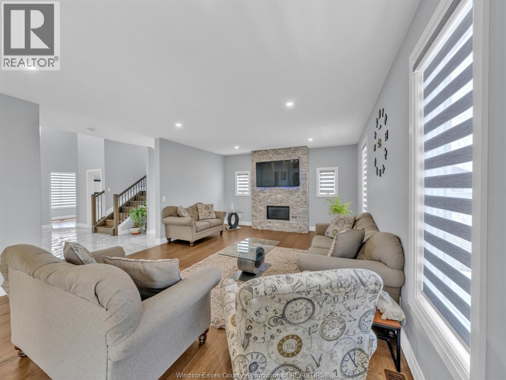 4411 BELMONT AVENUE - 21