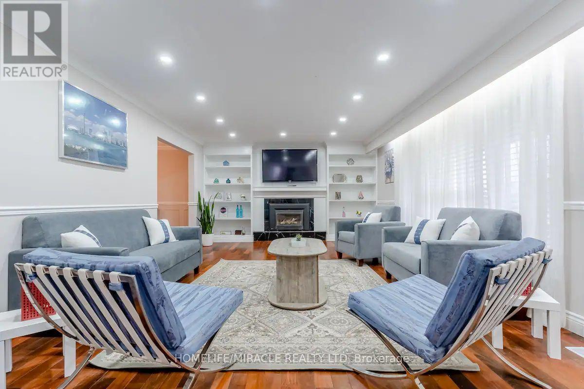 Photo of 10690 Trafalgar Road