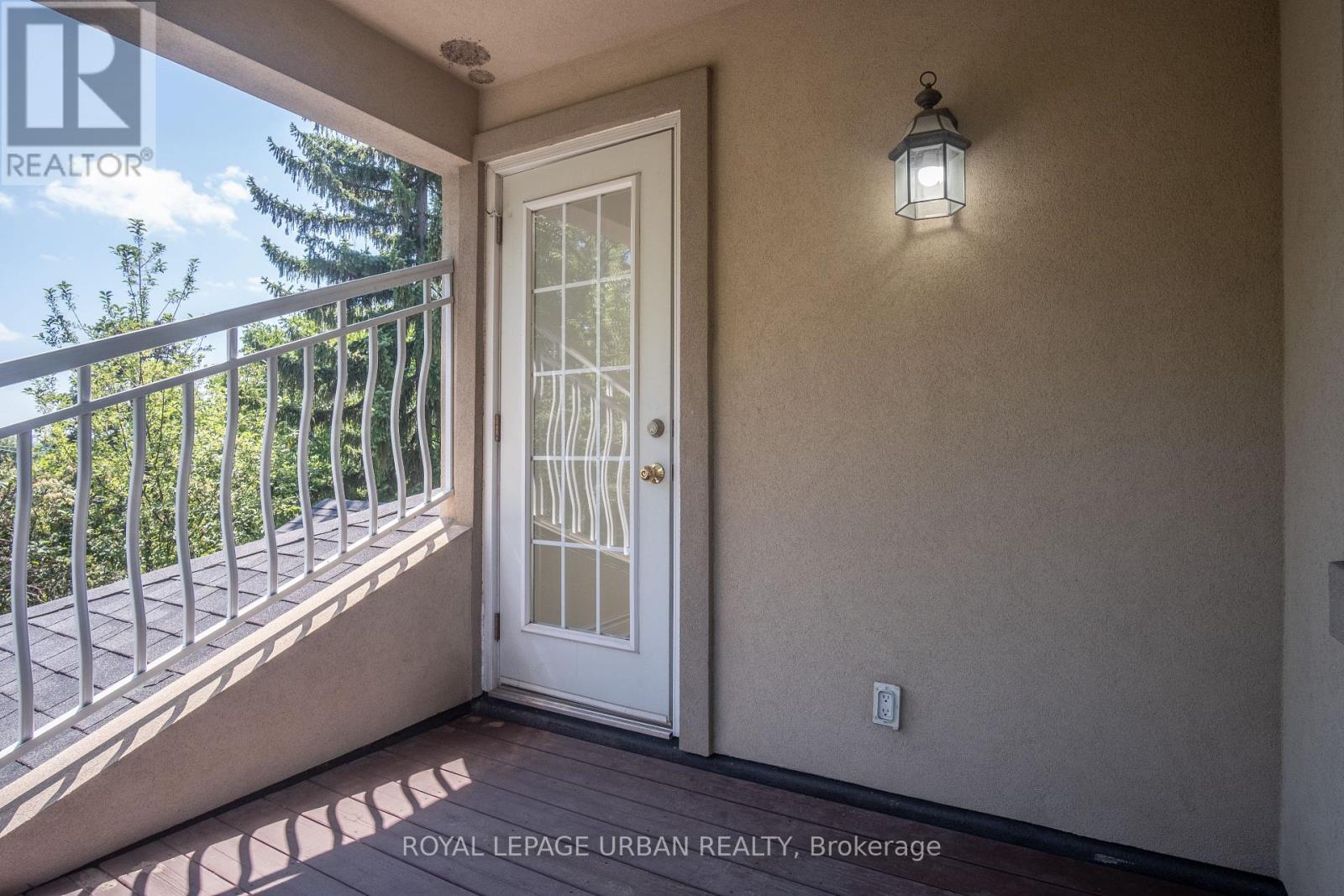 17 VALENTINE DRIVE - 22