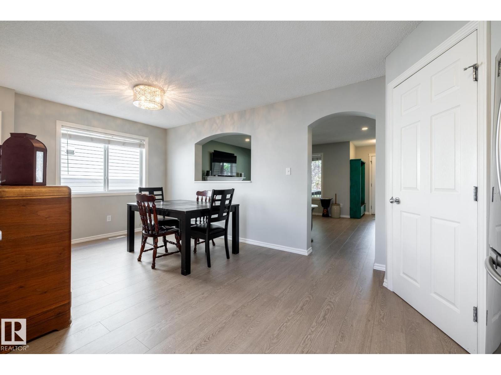 8 SUMMERLAND WY - 16