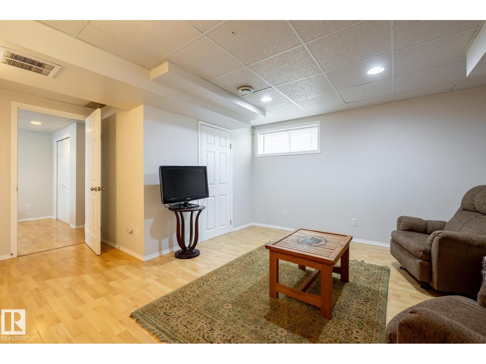 8 SUMMERLAND WY - Image 29