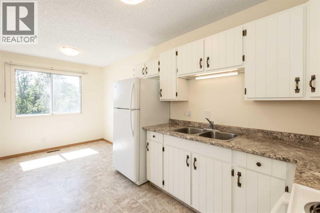 4928 59 Street - 8