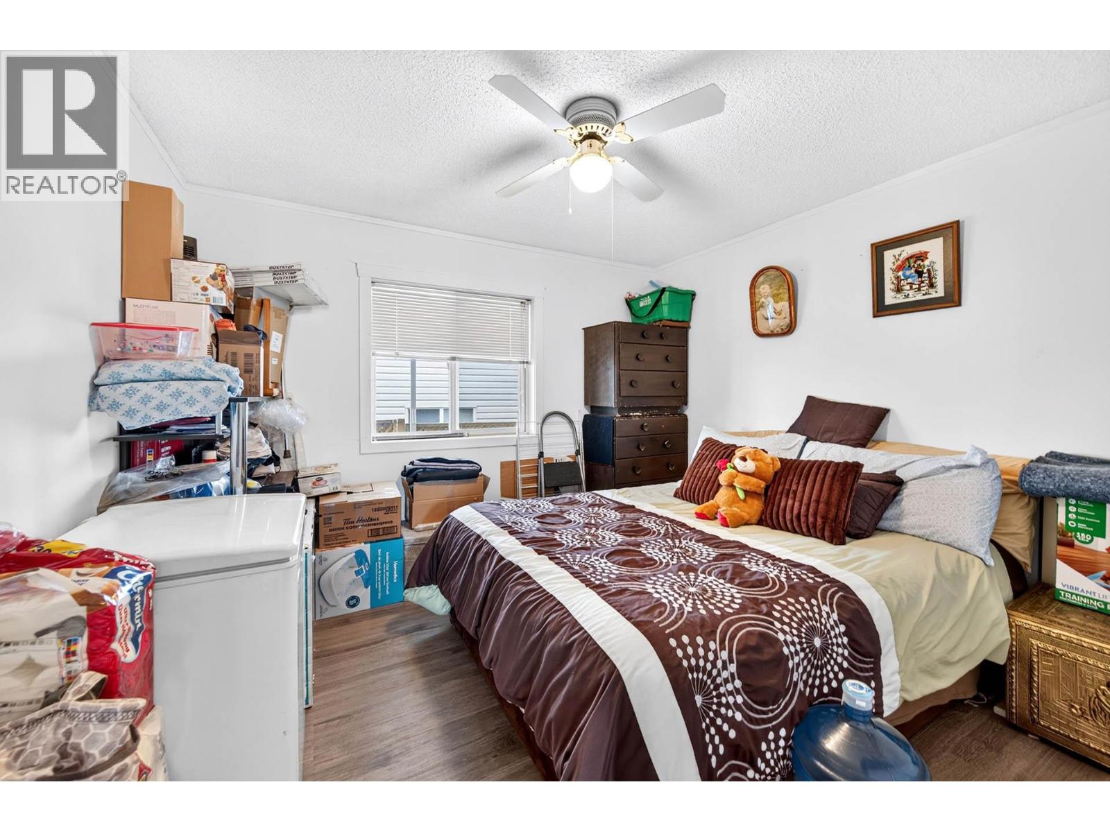 1664 WOODBURN Drive - 31
