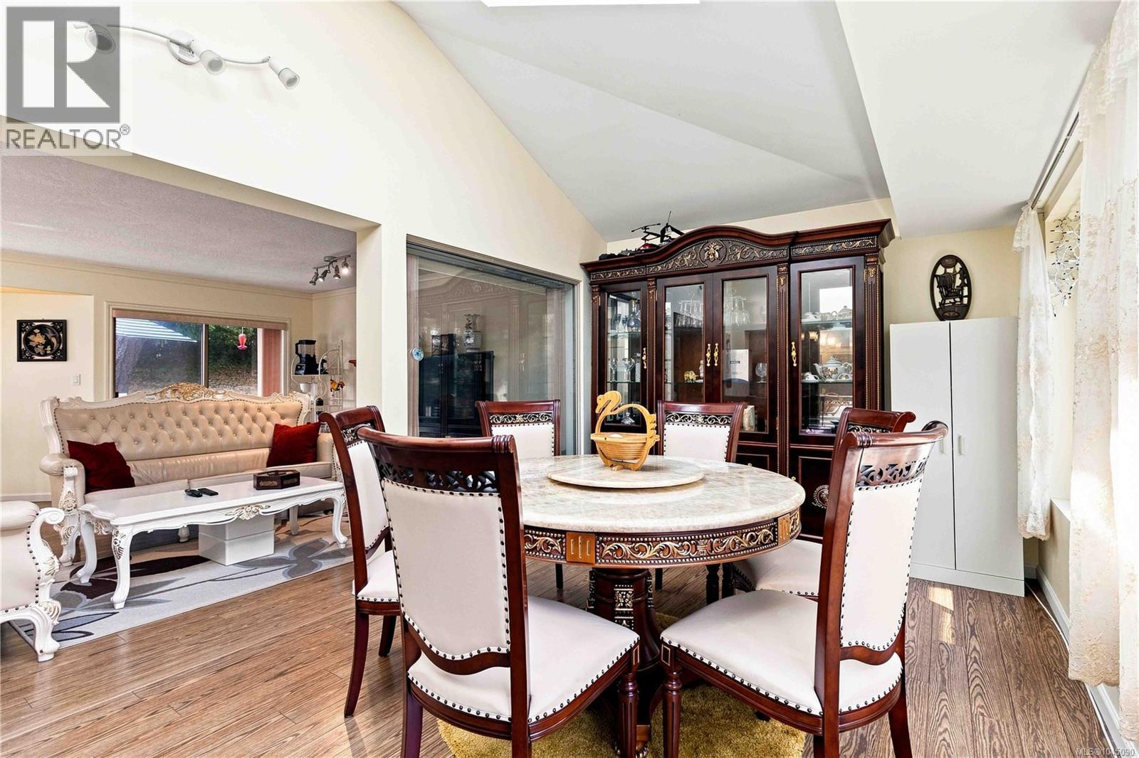 4355 Emily Carr Dr - Image 13
