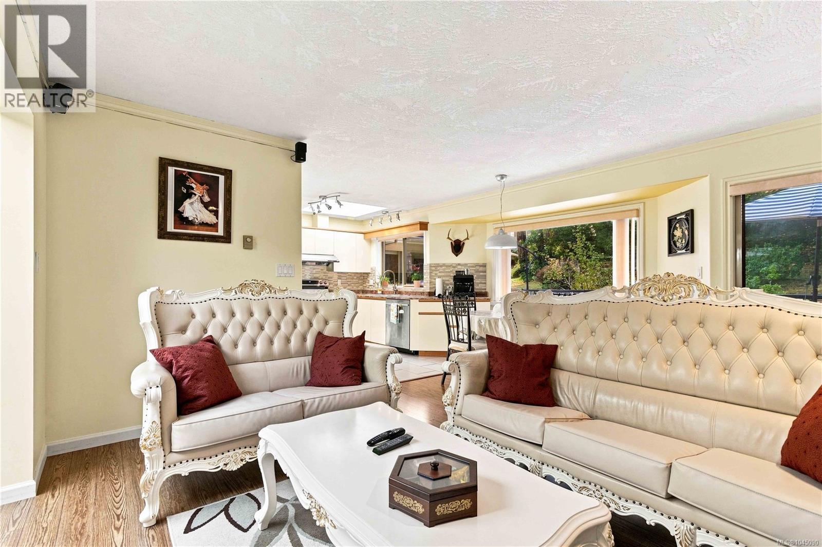 4355 Emily Carr Dr - Image 16