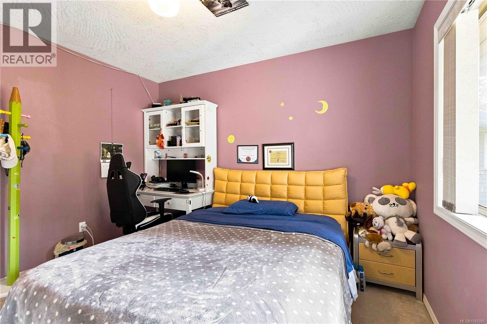 4355 Emily Carr Dr - 25