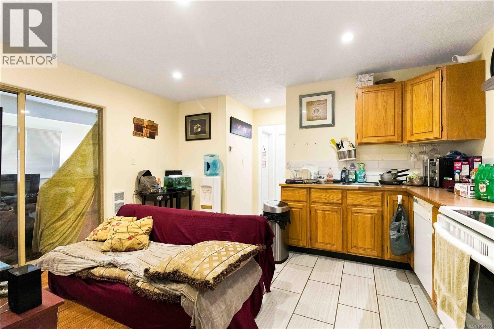 4355 Emily Carr Dr - Image 39